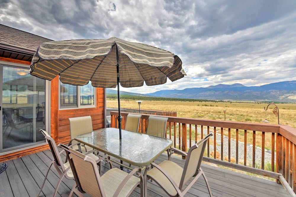 Buena Vista Retreat: 7 Acres & Panoramic Views - Missouri Mountain, CO