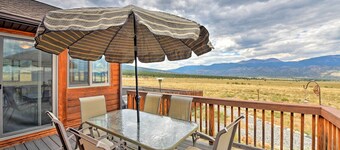 Buena Vista Retreat: 7 Acres & Panoramic Views