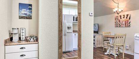 Apartment (0 Bedroom) | Interior