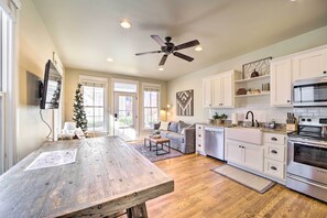 House (3 Bedrooms) | Interior - Carlton Landing Home: Walk to Lake & Parks! (Eufaula)