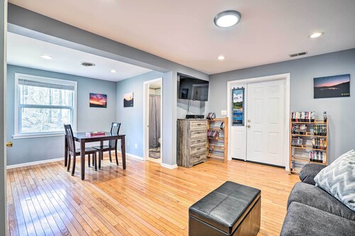 Charming Home With Yard Near Shenandoah River!