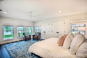 Interior - Remodeled Cedar Creek Lake Retreat w/ Fire Pit! (Malakoff)