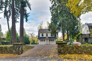 House (1 Bedroom) | Interior - 2 Mi to Bay Park: Charming Milwaukie Getaway (Milwaukie)