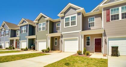 Charming Townhome < 1 Mi to Zoo & Luray Caverns!