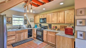 House (1 Bedroom) | Interior