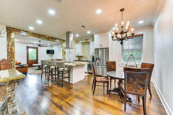 Apartment (1 Bedroom) | Interior