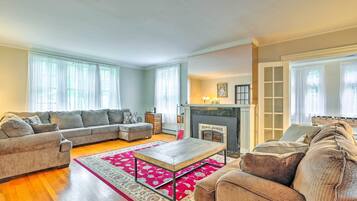 House (4 Bedrooms) | Interior