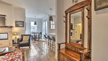 Apartment (1 Bedroom) | Interior