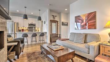 Apartment (1 Bedroom) | Interior