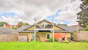 Unclassified image, 5 of 36, button - Chic Atlanta Home w/ Fire Pit - Near Midtown! (Atlanta)