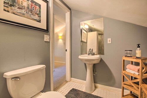 Chic Atlanta Home w/ Fire Pit - Near Midtown!