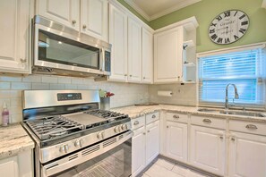 House (3 Bedrooms) | Interior - Chic Atlanta Home w/ Fire Pit - Near Midtown! (Atlanta)