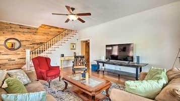 House (3 Bedrooms) | Front of property