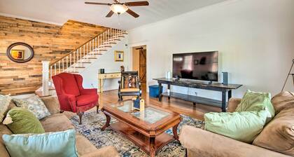 Chic Atlanta Home w/ Fire Pit - Near Midtown!