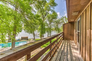 Apartment (2 Bedrooms) | Interior - Clearwater Lake Getaway w/ Shared Pool & Boat Dock (Annandale)