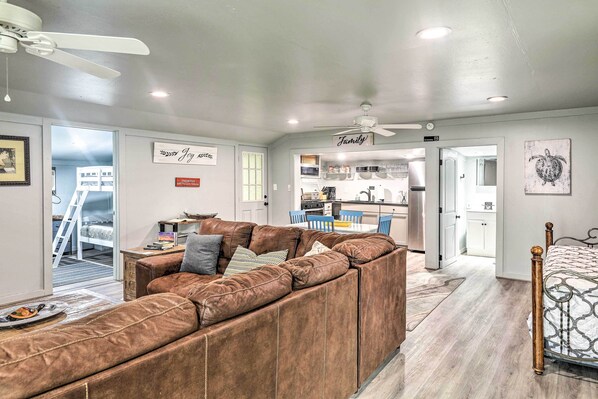 Cottage (1 Bedroom) | Interior - Cottage With Patio & Shared Waterfront Perks! (New Bern)