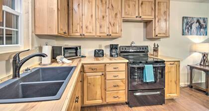 Fire Pit: Cozy Bryson City Cabin on Tuck River