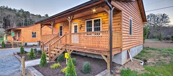 Fire Pit: Cozy Bryson City Cabin on Tuck River