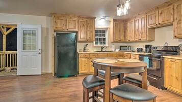 House (1 Bedroom) | Interior