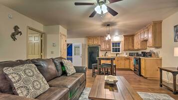 House (1 Bedroom) | Interior