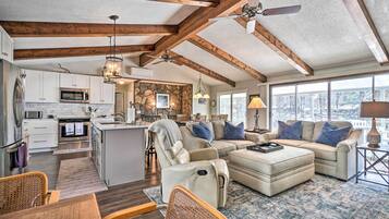 Cottage (4 Bedrooms) | Interior