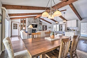 Cottage (4 Bedrooms) | Interior - Cozy Lake Santeetlah Cottage With Dock & 3 Kayaks! (Robbinsville)