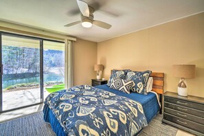 Cottage (4 Bedrooms) | Interior - Cozy Lake Santeetlah Cottage With Dock & 3 Kayaks! (Robbinsville)