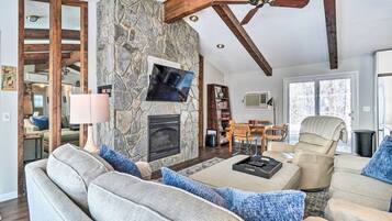 Cottage (4 Bedrooms) | Interior