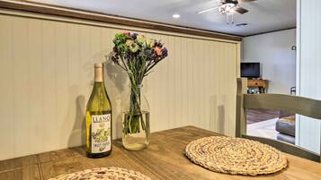 Apartment (0 Bedroom) | Interior