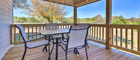 Apartment (0 Bedroom) | Outdoor dining