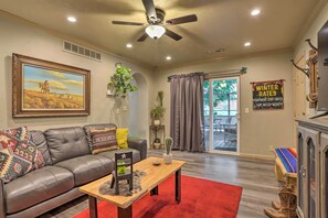 Cottage (2 Bedrooms) | Interior