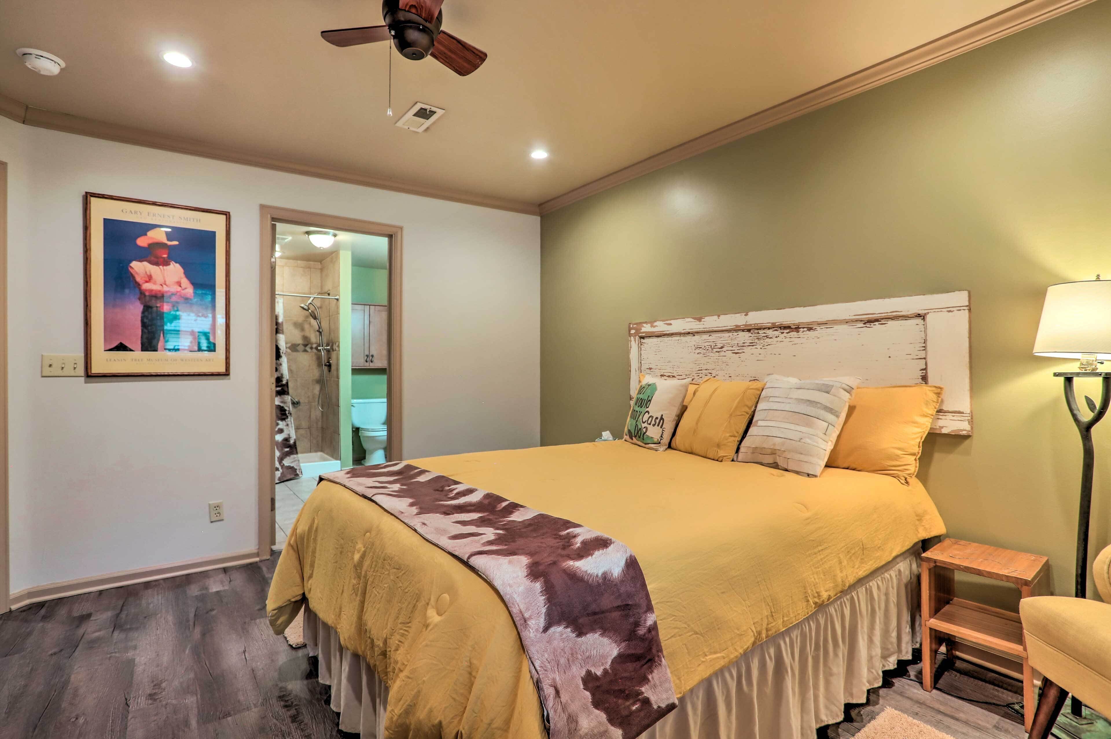 Colorado Cowboy Cottage: 12 Mi to Dtwn Denver