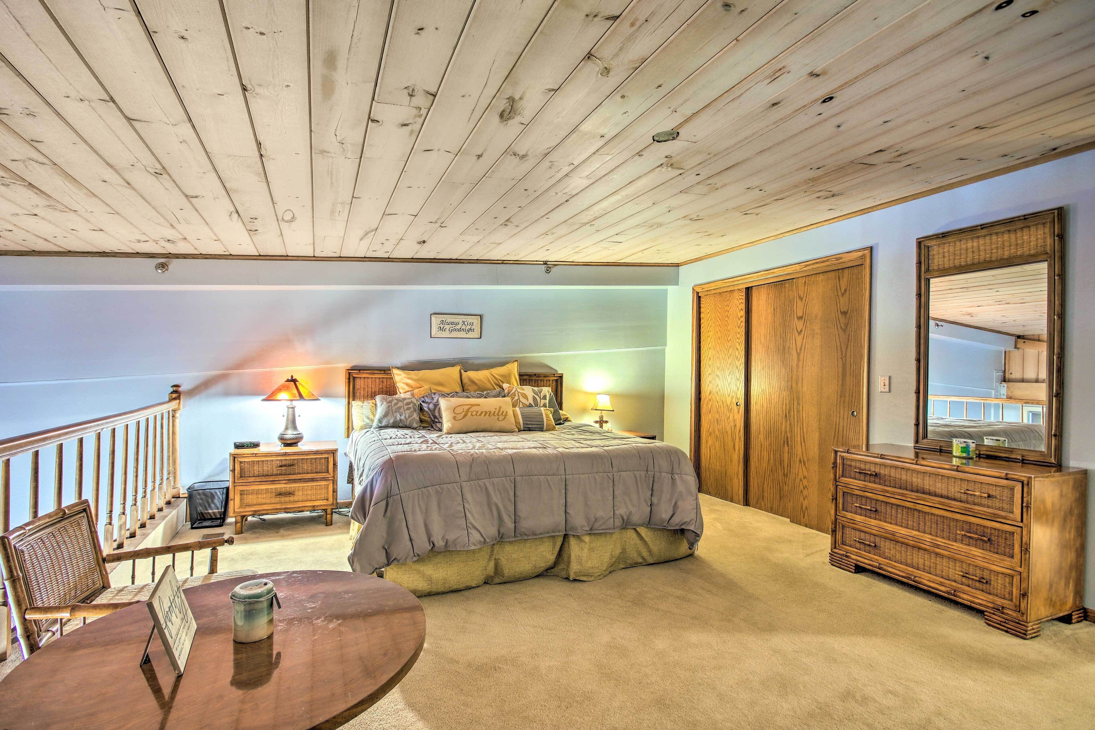 Cozy Grand Lake Condo w/ Pool & Resort Perks!