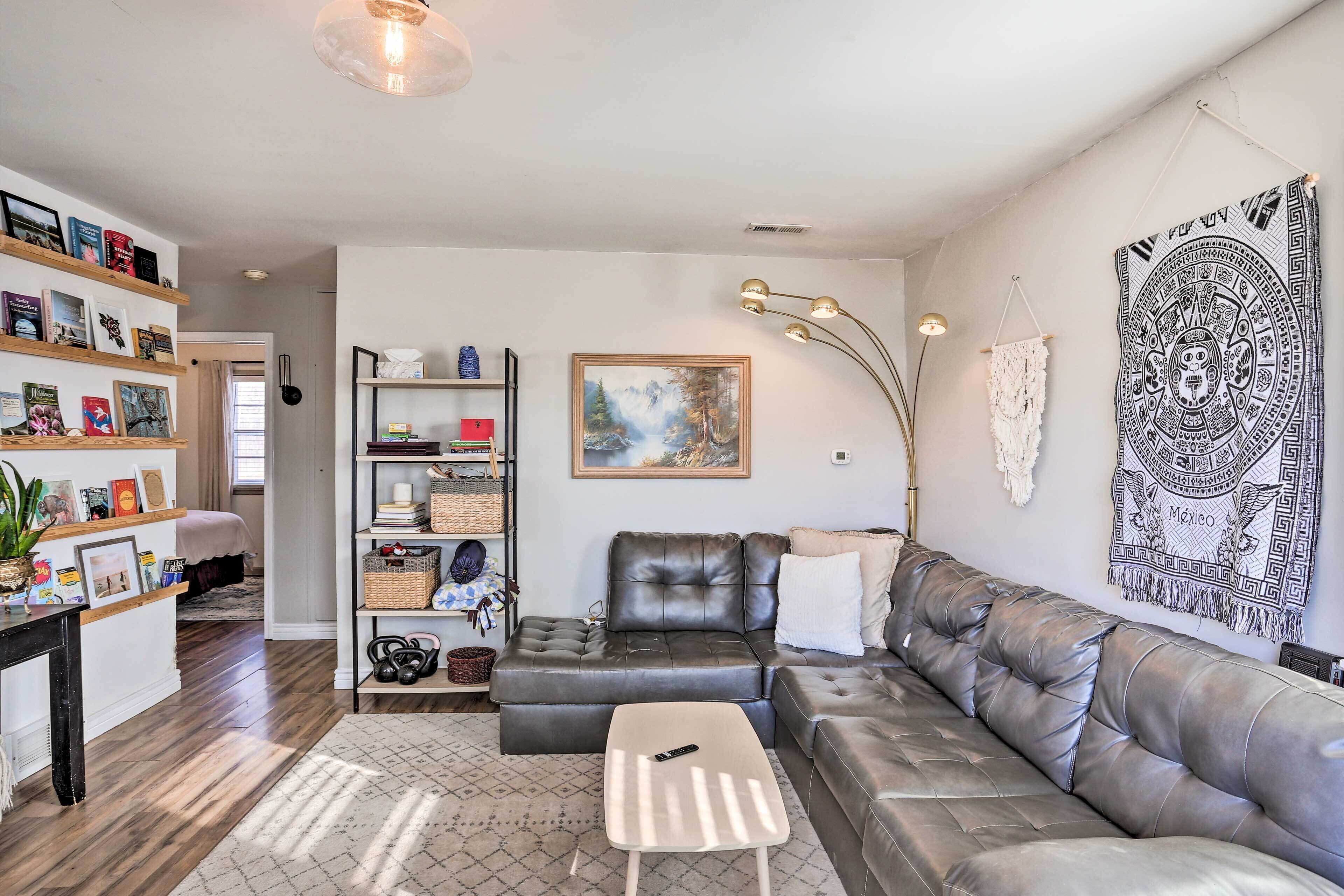 Cozy Rapid City Escape w/ Outdoor Fire Pit!