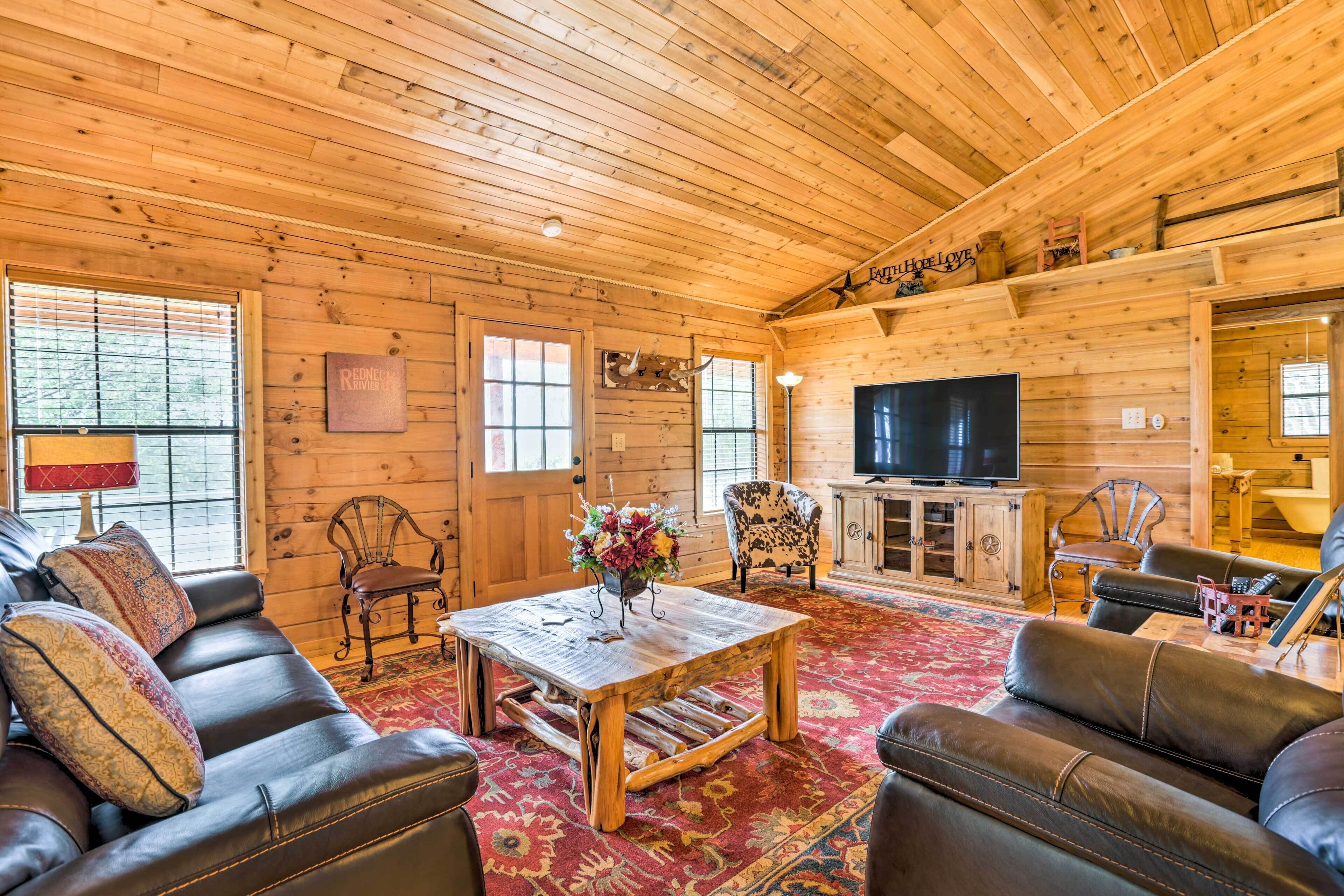 Cozy New Braunfels Family Cabin w/ Porch & Views!