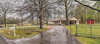 Cozy Higden Retreat - Near Greers Ferry Lake!