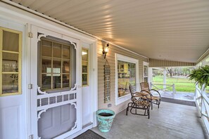 House (3 Bedrooms) | Interior - Cozy Higden Retreat - Near Greers Ferry Lake! (Higden)