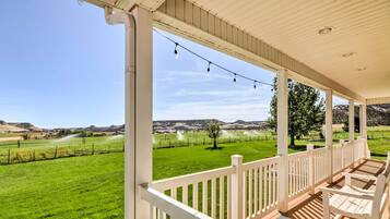 House (6 Bedrooms) | Interior