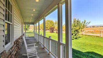 House (6 Bedrooms) | Interior