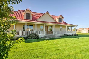 House (6 Bedrooms) | Interior