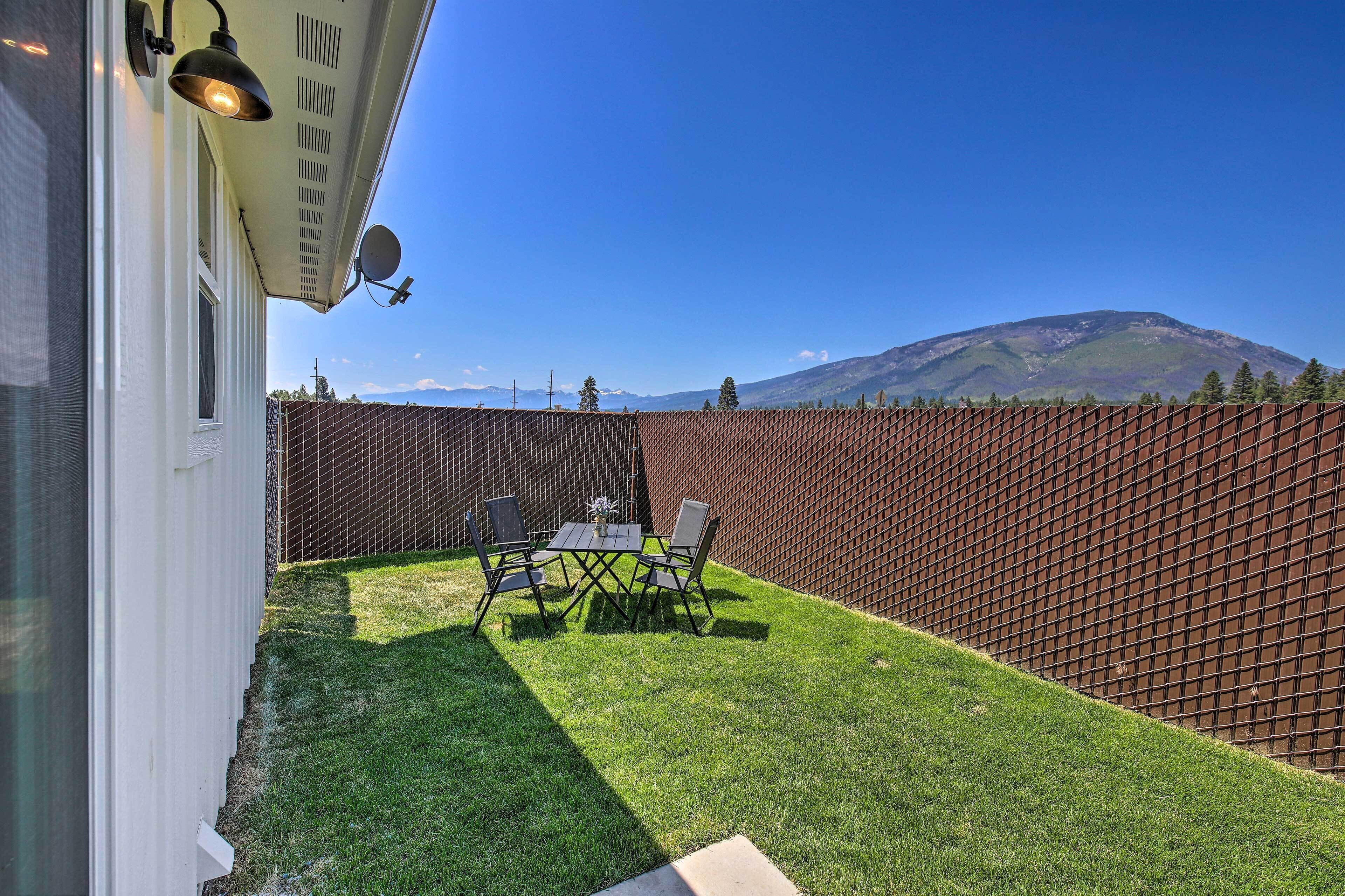 Dog-friendly Hamilton Home w/ Mountain Views!
