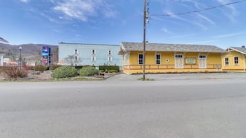 Apartment (1 Bedroom) | Interior