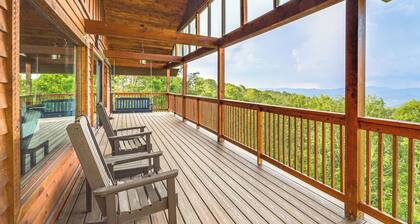 Family Fun! Beech Mtn Home w/ Game Room & Views