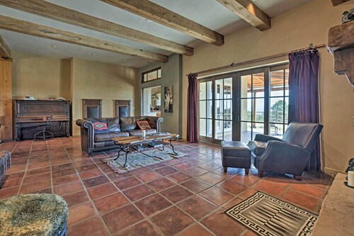 Charming Mountain Estate w/ Views + Fire Pit!