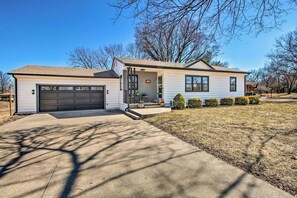House (4 Bedrooms) | Interior - Emporia Family Home Near Downtown: Game Room! (Emporia)