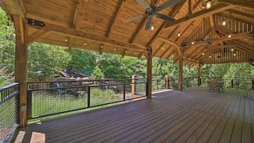 Cottage (2 Bedrooms) | Interior