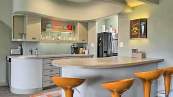 Cottage (2 Bedrooms) | Front of property