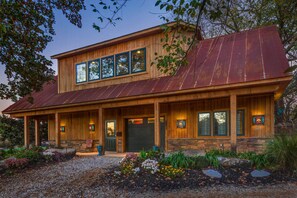 Cottage (2 Bedrooms) | Interior