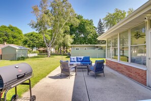 House (3 Bedrooms) | Interior - Walk to Lambeau Field: Green Bay Retreat (Green Bay)