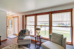 House (3 Bedrooms) | Interior - Walk to Lambeau Field: Green Bay Retreat (Green Bay)